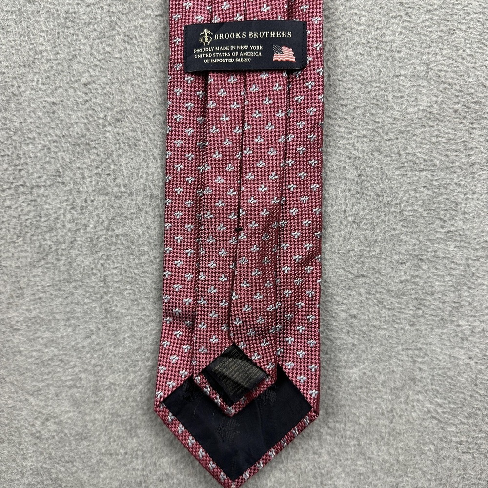Brooks Brothers Tie Mens One Size Red Geometric Silk Made USA Classic Necktie